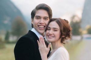 Romantis! Syifa Hadju Dilamar El Rumi di Tempat Idamannya