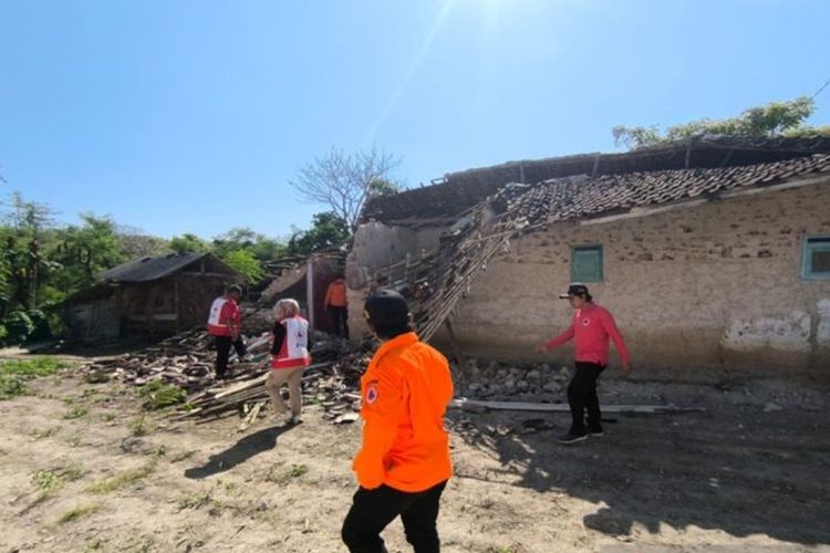 316 Bangunan Rusak Akibat Gempa 6,5 Magnitudo Sumenep