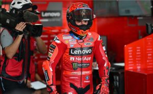 MotoGP Indonesia 2025: Marquez Kehilangan Kemenangan Usai Tabrakan dengan Bezzecchi