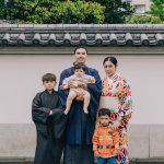 9 Potret Keluarga JIS Berpakaian Kimono di Jepang, Kompak!