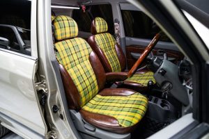 Gaya Vintage: Kain Jok Tren 2025 di Dunia Otomotif