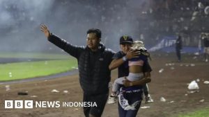 Tangis Keluarga Korban Ledakan SMAN 72 Menggema di IGD RS Islam Cempaka Putih