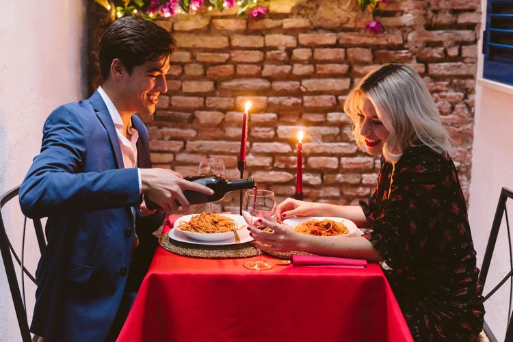 12 Restoran Romantis untuk Malam Natal di Jakarta 12 Restoran Romantis untuk Malam Natal di Jakarta