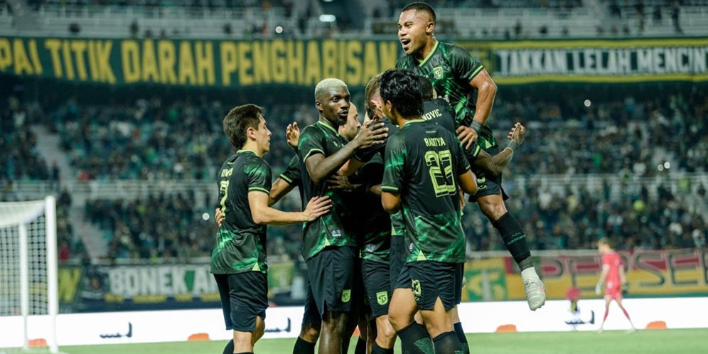 Persebaya Hampir Kalah di GBT Hadapi Arema FC di Pekan ke-13 Super League 2025-2026 Persebaya Hampir Kalah di GBT Hadapi Arema FC di Pekan ke-13 Super League 2025-2026