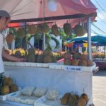 Nobi, Pedagang Sayur yang Jual Durian di Pangkalpinang, Berangkat Dini Hari untuk Buah Berkualitas