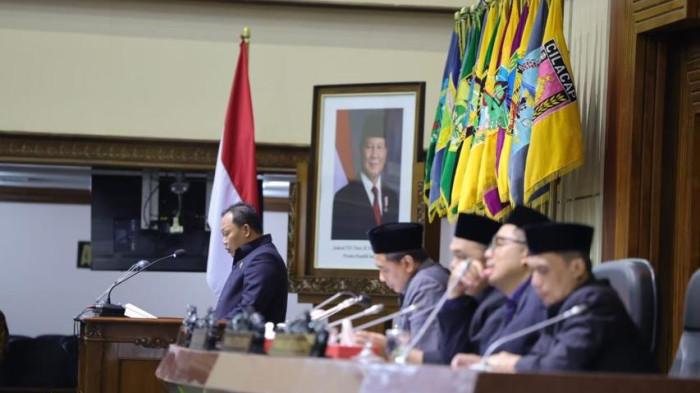Persetujuan RAPBD Jateng: Prioritas Kesejahteraan, Infrastruktur, dan Ketahanan Pangan Persetujuan RAPBD Jateng: Prioritas Kesejahteraan, Infrastruktur, dan Ketahanan Pangan