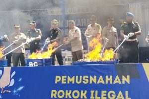 Bea Cukai Jabar Hancurkan 9,2 Juta Batang Rokok Ilegal Senilai Rp 13,7 Miliar