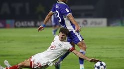 Susunan Pemain Persib vs Bhayangkara FC: Marc Klok Diganti, Luciano Berduet dengan Thom Haye?