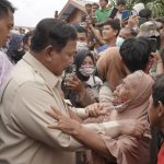 Prabowo Kembali Kunjungi Pengungsi Bencana Aceh