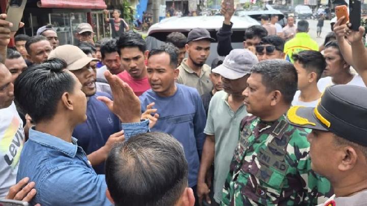 Sejarah bentrok TNI dan warga Aceh terkait bendera GAM Sejarah bentrok TNI dan warga Aceh terkait bendera GAM