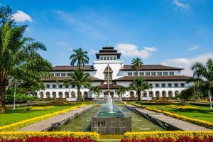 Bandung Tangani Sampah dengan Kewilayahan dan Dunia Usaha