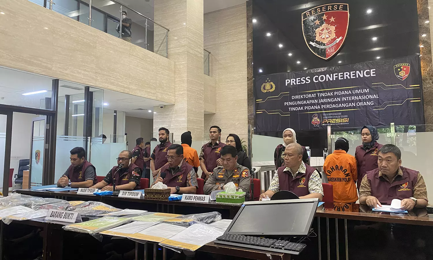 Bareskrim Kembalikan Korban TPPO dari Kamboja, Bupati Kuningan Beri Apresiasi Bareskrim Kembalikan Korban TPPO dari Kamboja, Bupati Kuningan Beri Apresiasi
