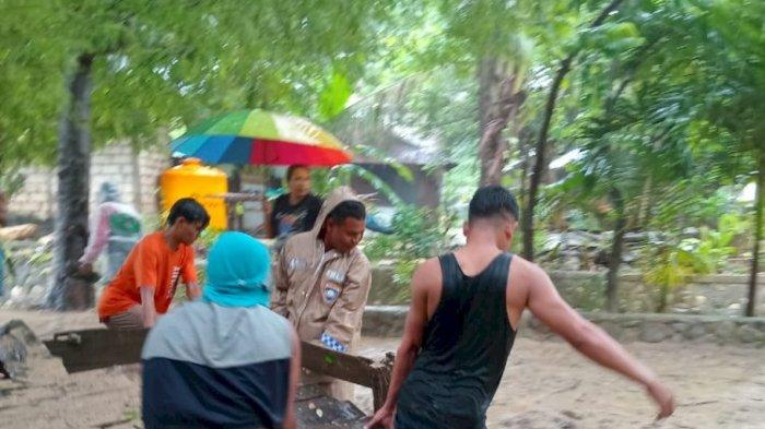 Camat Helvetia: 2 Kelurahan Terendam Banjir, Sampah Menumpuk, Pembersihan Butuh Dua Minggu Camat Helvetia: 2 Kelurahan Terendam Banjir, Sampah Menumpuk, Pembersihan Butuh Dua Minggu