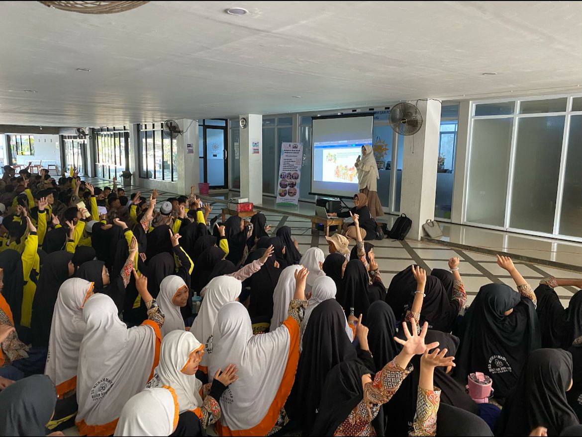 Banyaring Goes to School Dorong Minat Baca Lewat Metode Read Aloud Banyaring Goes to School Dorong Minat Baca Lewat Metode Read Aloud