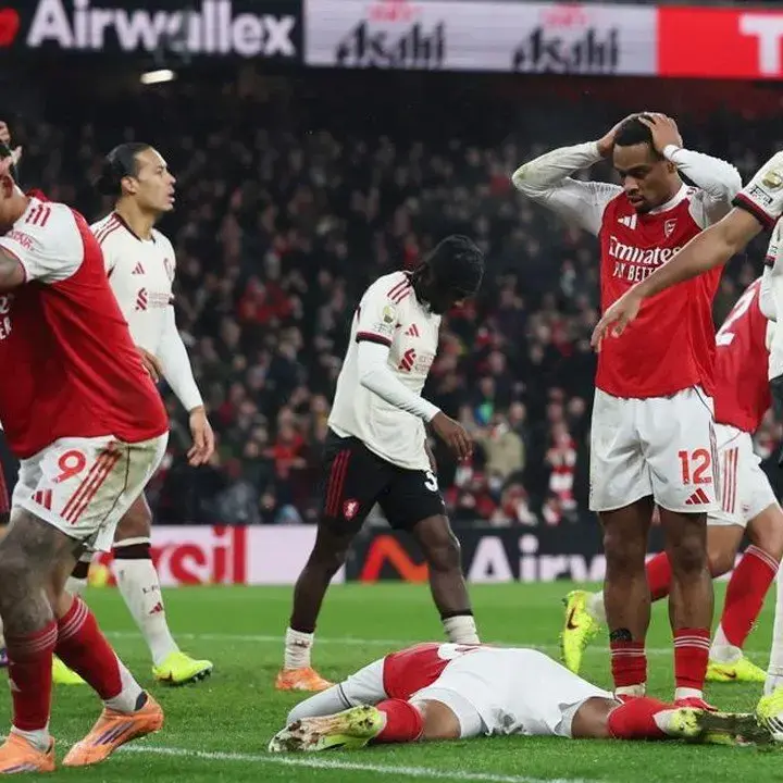 Arsenal Pertimbangkan Rekrut Bek Kanan Baru, Martin Keown Soroti Kerentanan Cedera