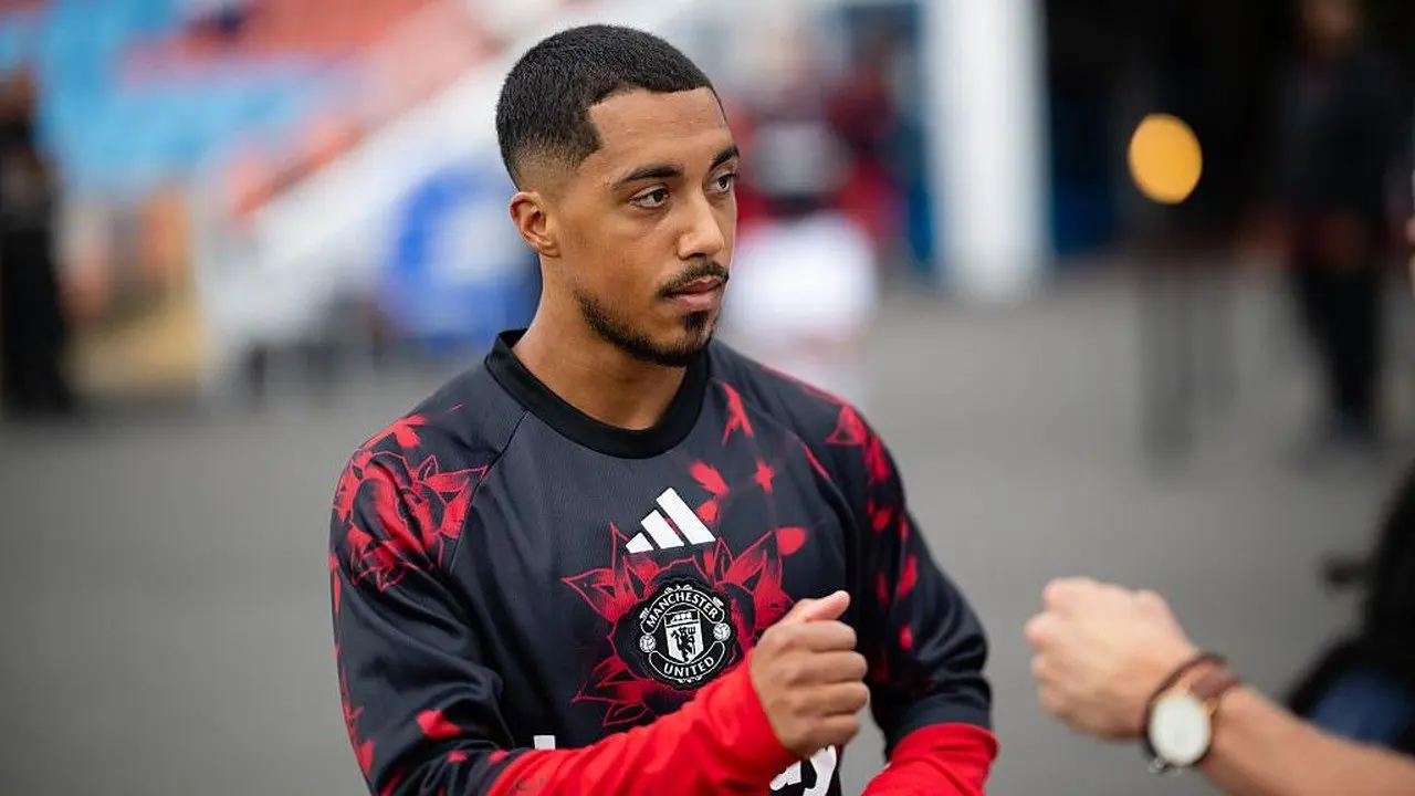 Ben Foster Sebut Transfer Tielemans ke MU Terbaik Musim Panas Ini