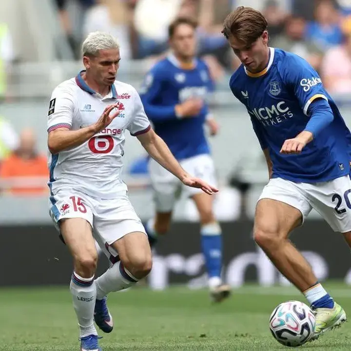Calvin Verdonk dan Lille Akhiri Pramusim dengan Skor Seri 1-1 Melawan Everton