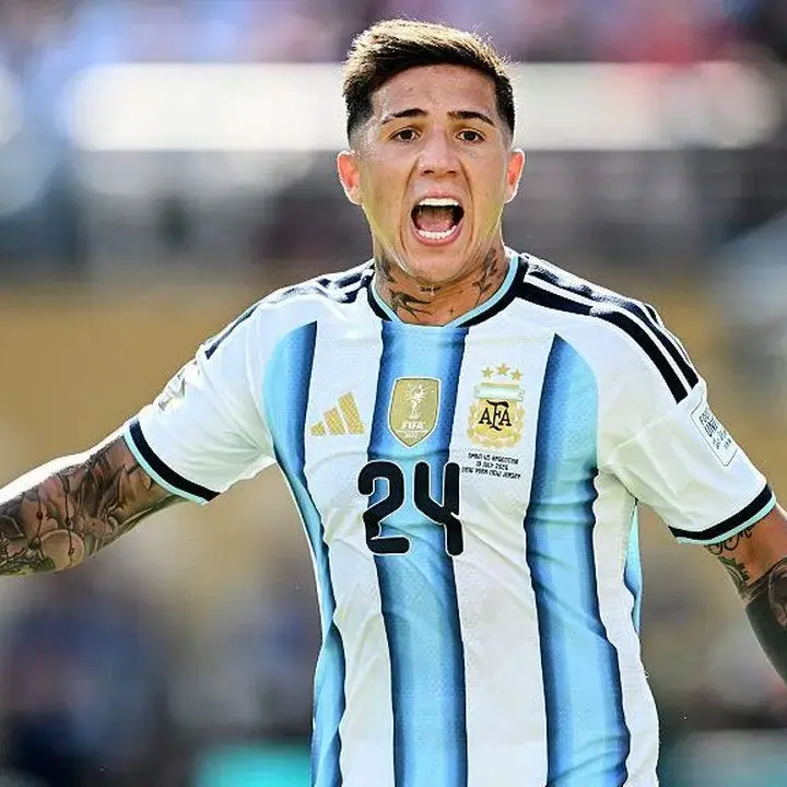 Chelsea Tegaskan Enzo Fernandez Bertahan, Tawaran Madrid dan City Lewat Tenggat