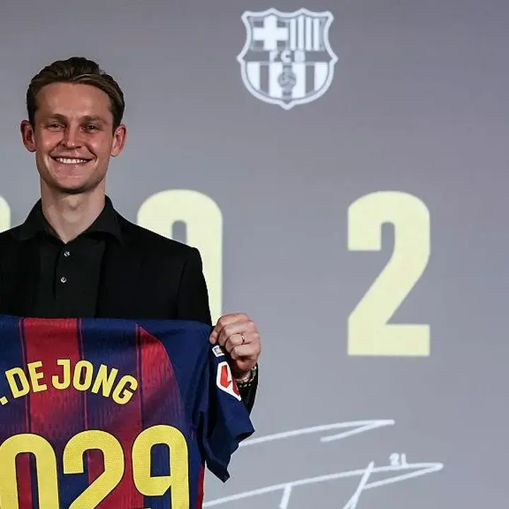 Frenkie de Jong Bantah Keras Rumor Negatif Terkait Hubungannya dengan Barcelona dan Hansi Flick