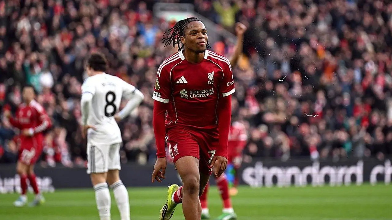 John Barnes Ingatkan Jangan Beri Tekanan Berlebih pada Bakat Muda Liverpool, Ryo Ngumoha