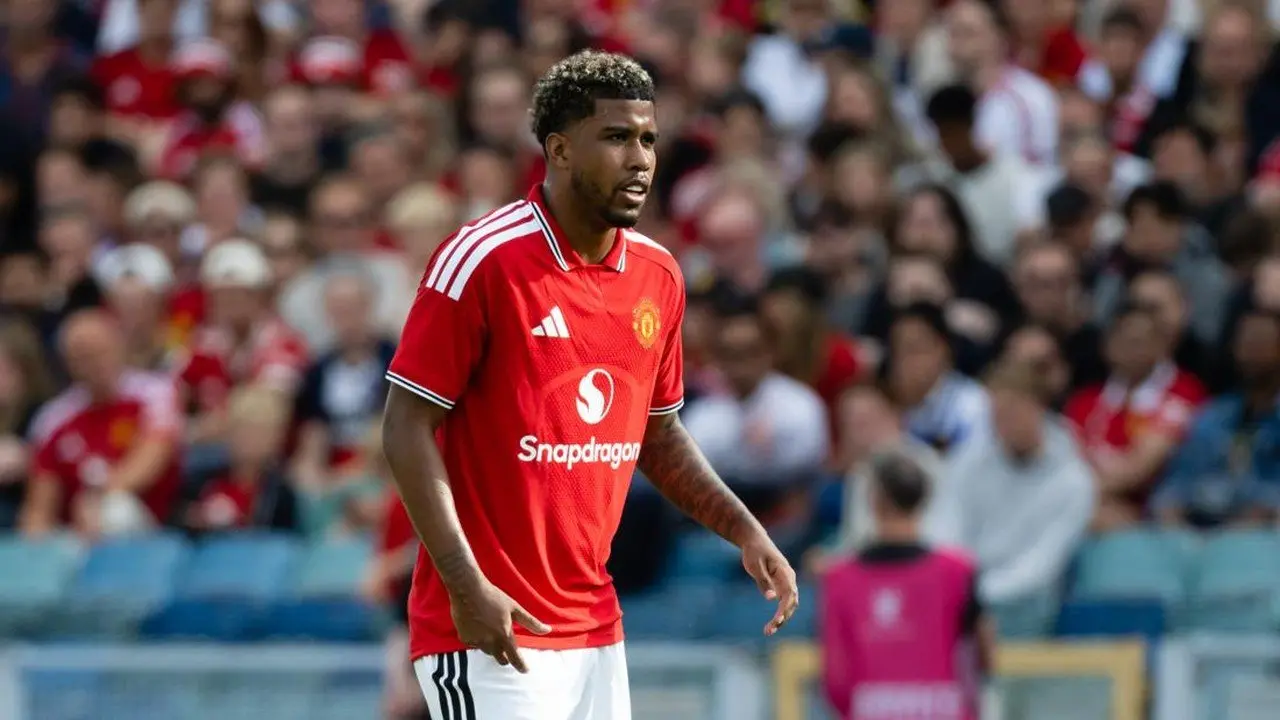Michael Carrick Puji Karakter Kuat Andrey Santos di Manchester United